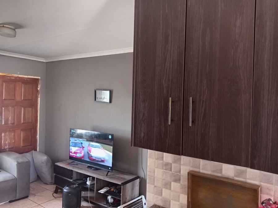 2 Bedroom Property for Sale in Bram Fischerville Gauteng