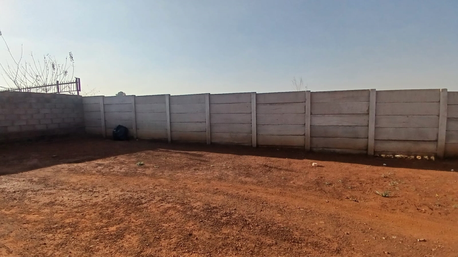 2 Bedroom Property for Sale in Toekomsrus Gauteng