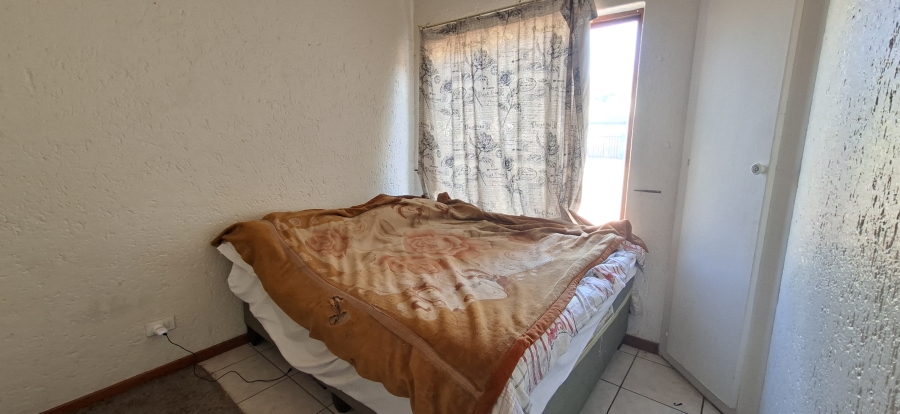 2 Bedroom Property for Sale in Little Falls Gauteng