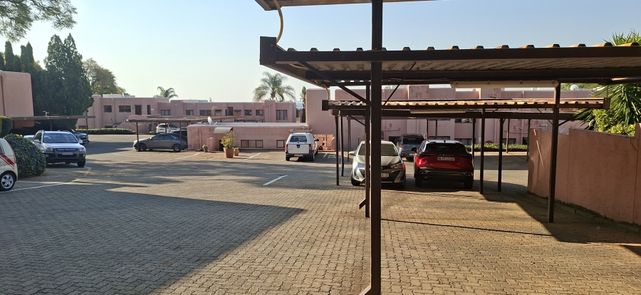 2 Bedroom Property for Sale in Little Falls Gauteng