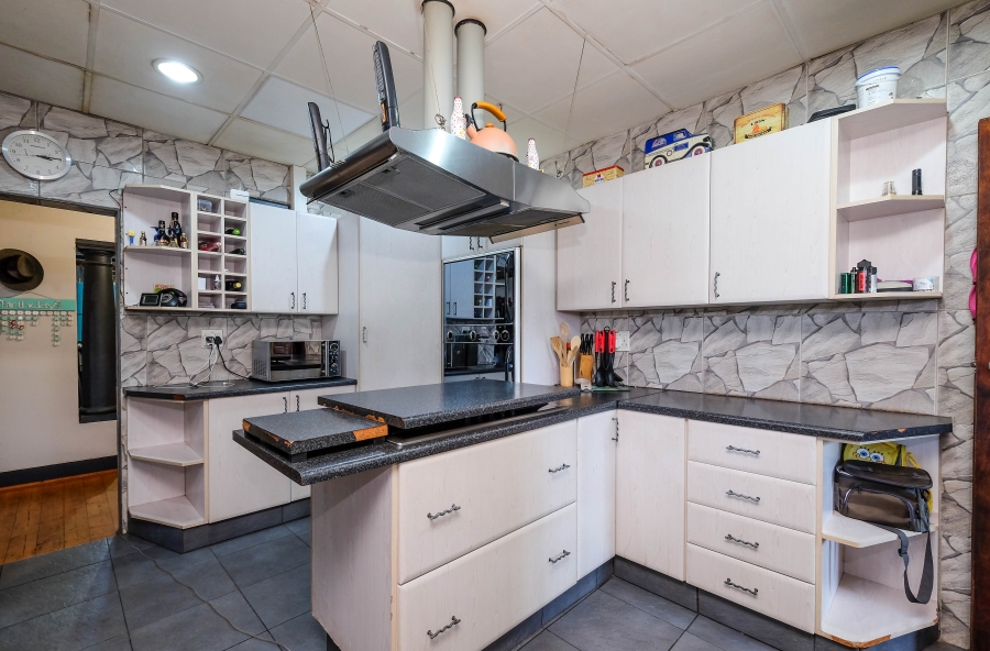 4 Bedroom Property for Sale in Roodepoort West Gauteng