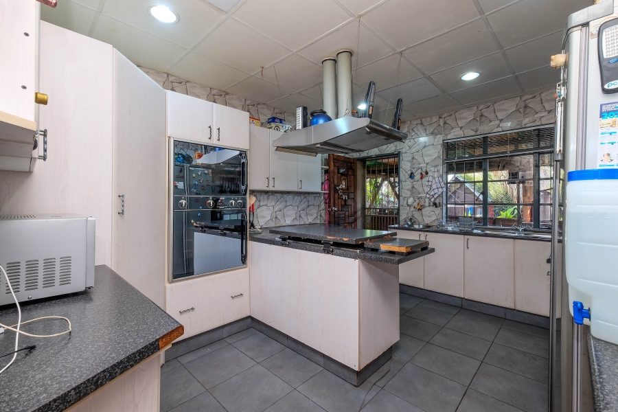 4 Bedroom Property for Sale in Roodepoort West Gauteng