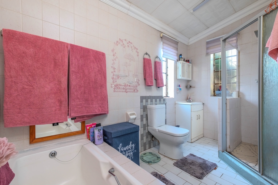 4 Bedroom Property for Sale in Roodepoort West Gauteng