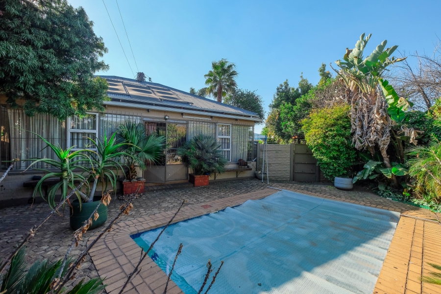 4 Bedroom Property for Sale in Roodepoort West Gauteng