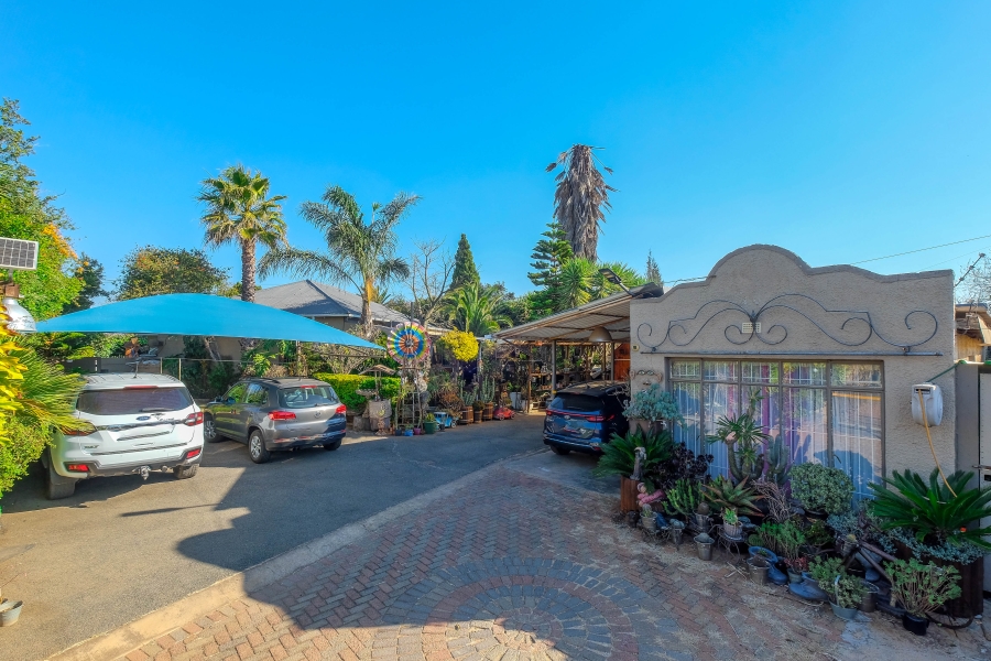 4 Bedroom Property for Sale in Roodepoort West Gauteng