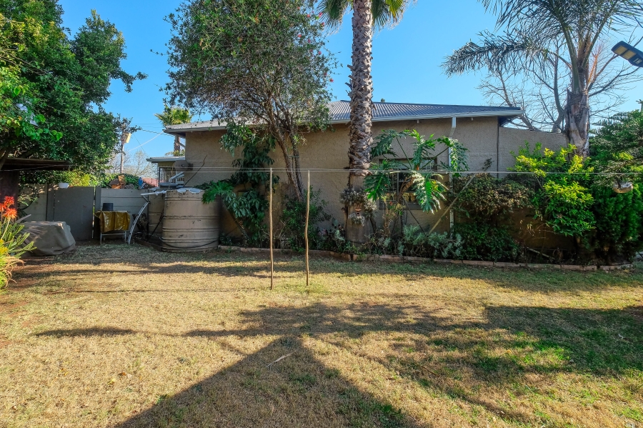 4 Bedroom Property for Sale in Roodepoort West Gauteng