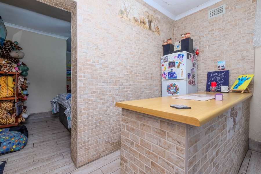 4 Bedroom Property for Sale in Roodepoort West Gauteng
