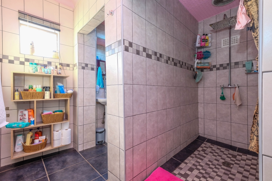 4 Bedroom Property for Sale in Roodepoort West Gauteng