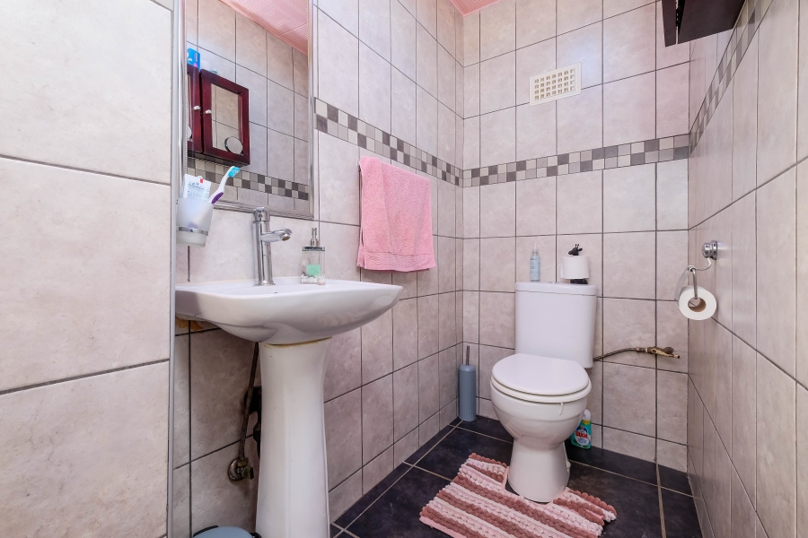 4 Bedroom Property for Sale in Roodepoort West Gauteng
