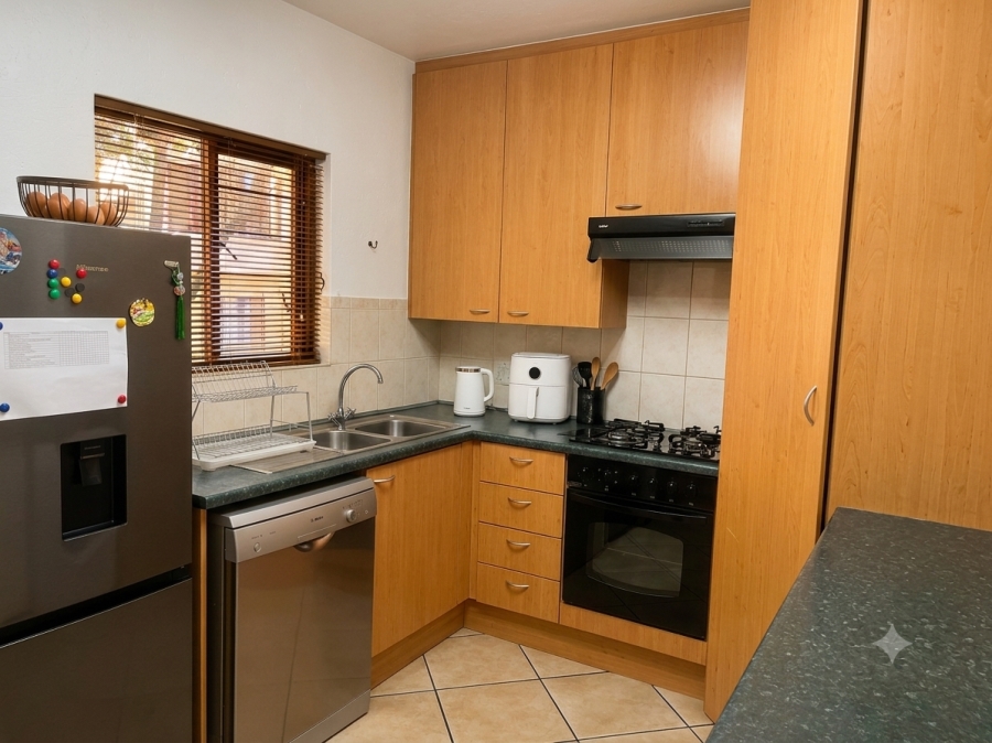 2 Bedroom Property for Sale in Sunninghill Gauteng