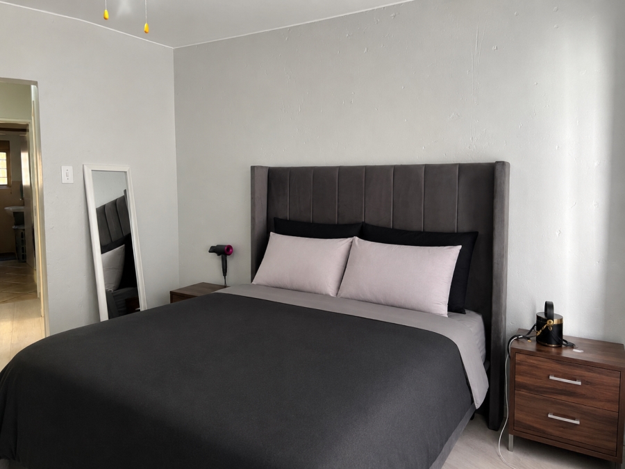 2 Bedroom Property for Sale in Sunninghill Gauteng