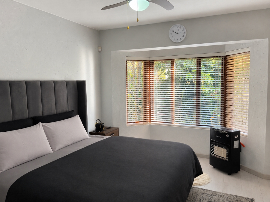 2 Bedroom Property for Sale in Sunninghill Gauteng