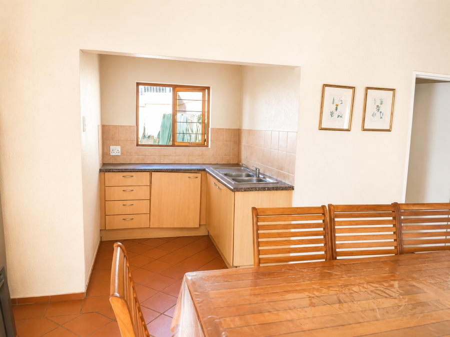 2 Bedroom Property for Sale in Sunninghill Gauteng