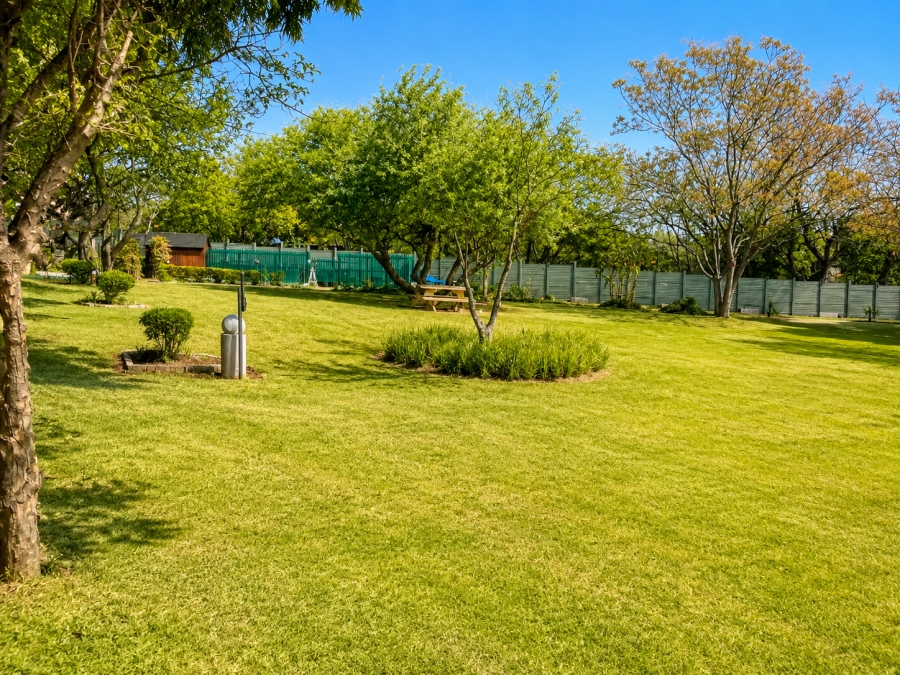 2 Bedroom Property for Sale in Sunninghill Gauteng