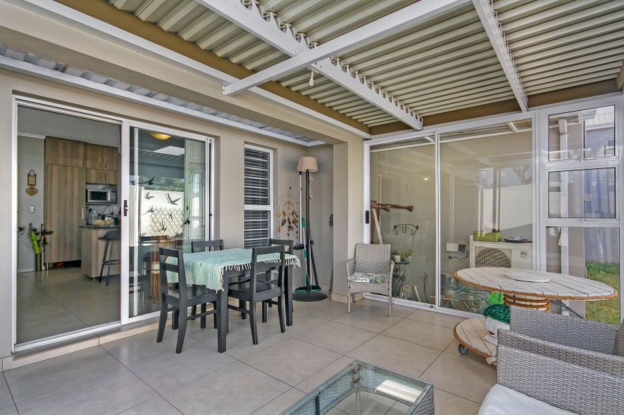 2 Bedroom Property for Sale in Blue Hills Gauteng