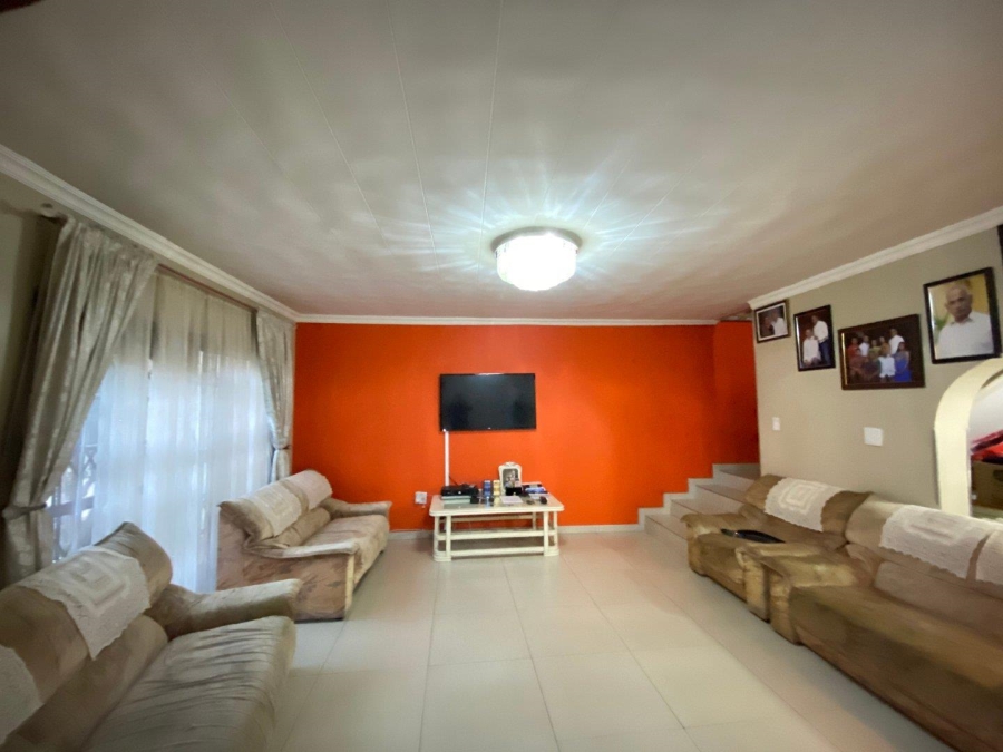 To Let 3 Bedroom Property for Rent in Glenanda Gauteng