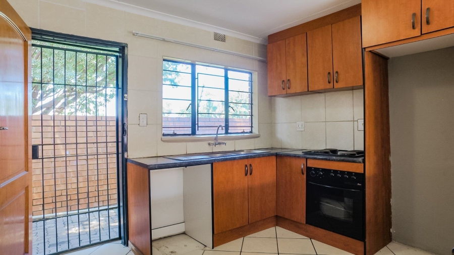To Let 2 Bedroom Property for Rent in Lilianton Gauteng