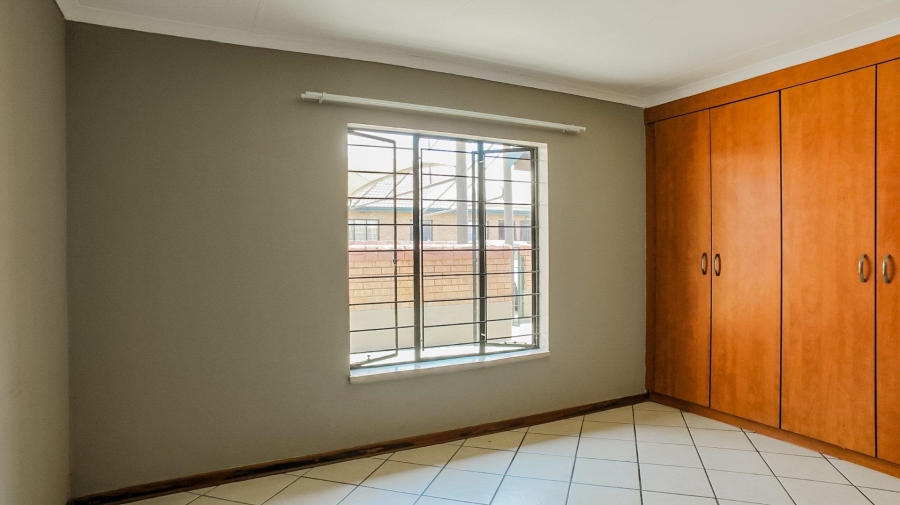 To Let 2 Bedroom Property for Rent in Lilianton Gauteng