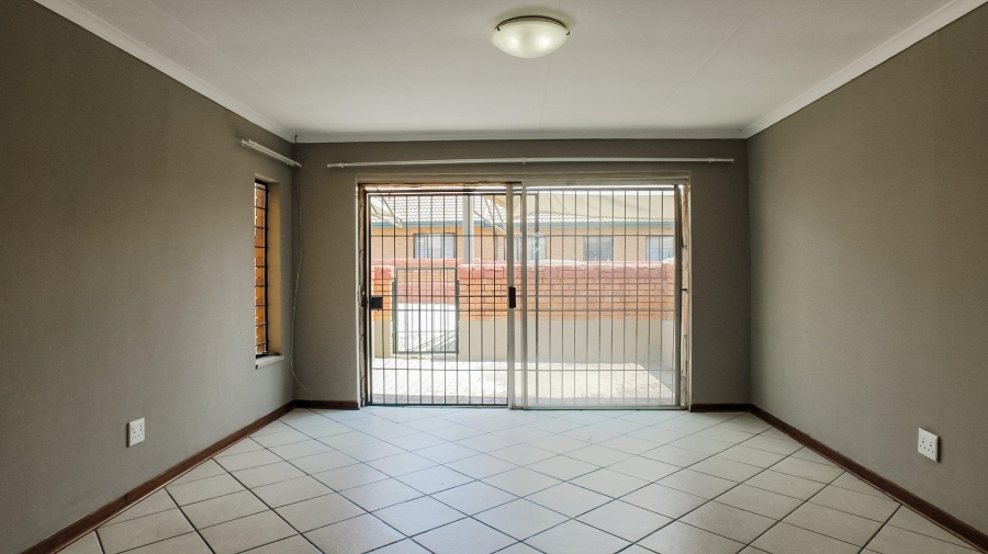 To Let 2 Bedroom Property for Rent in Lilianton Gauteng
