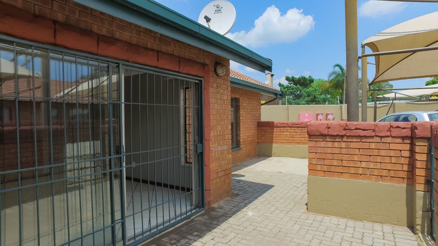 To Let 2 Bedroom Property for Rent in Lilianton Gauteng
