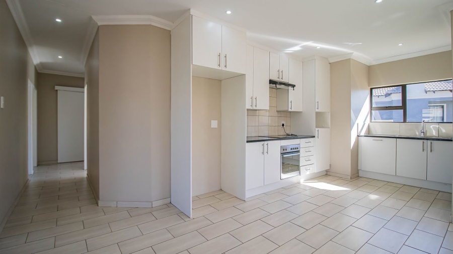 3 Bedroom Property for Sale in Strubenvale Gauteng