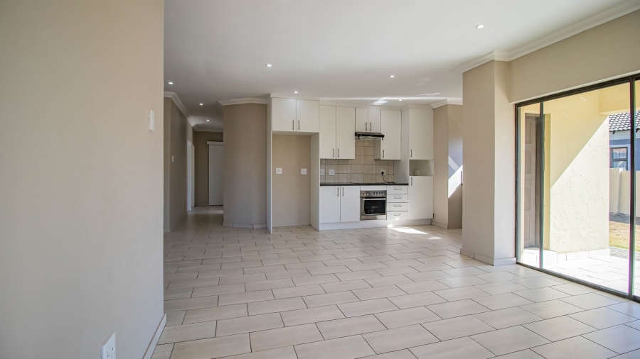 3 Bedroom Property for Sale in Strubenvale Gauteng