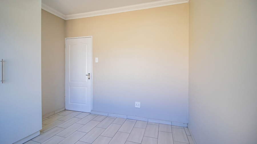 3 Bedroom Property for Sale in Strubenvale Gauteng