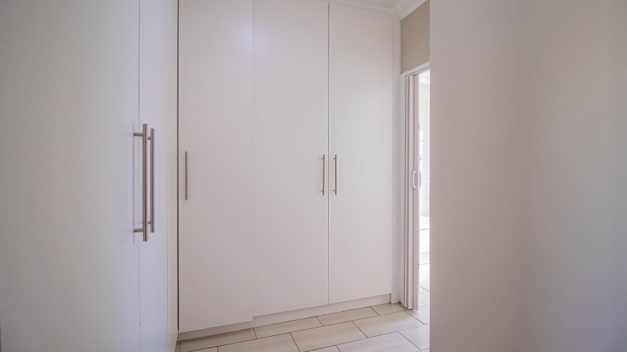 3 Bedroom Property for Sale in Strubenvale Gauteng