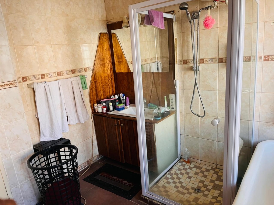 3 Bedroom Property for Sale in Wychwood Gauteng