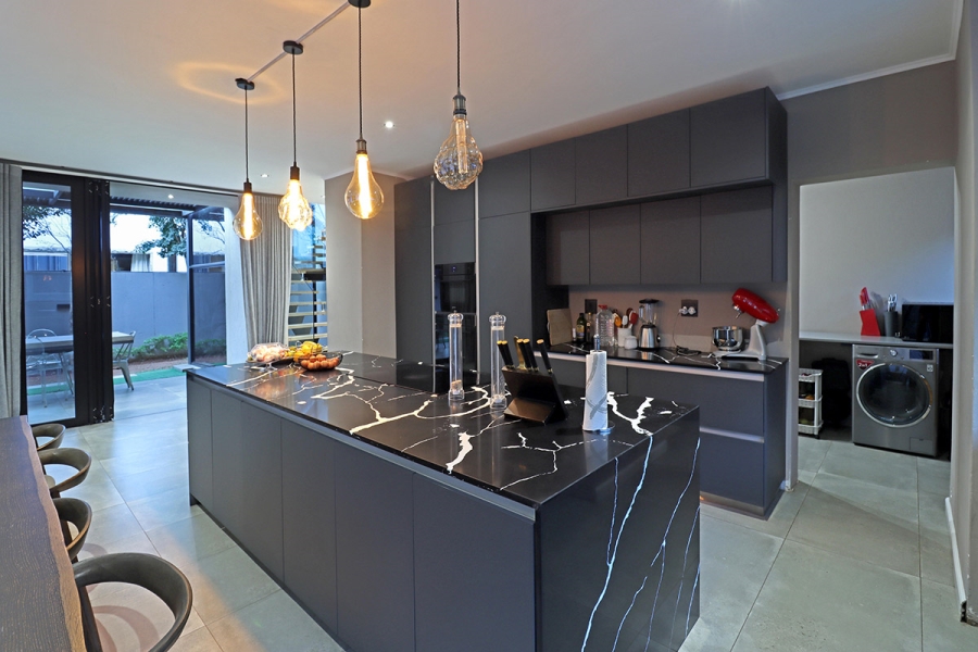 5 Bedroom Property for Sale in Bryanston Gauteng