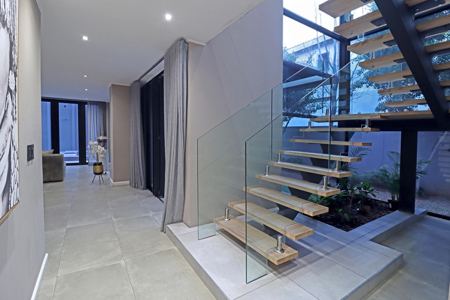 5 Bedroom Property for Sale in Bryanston Gauteng