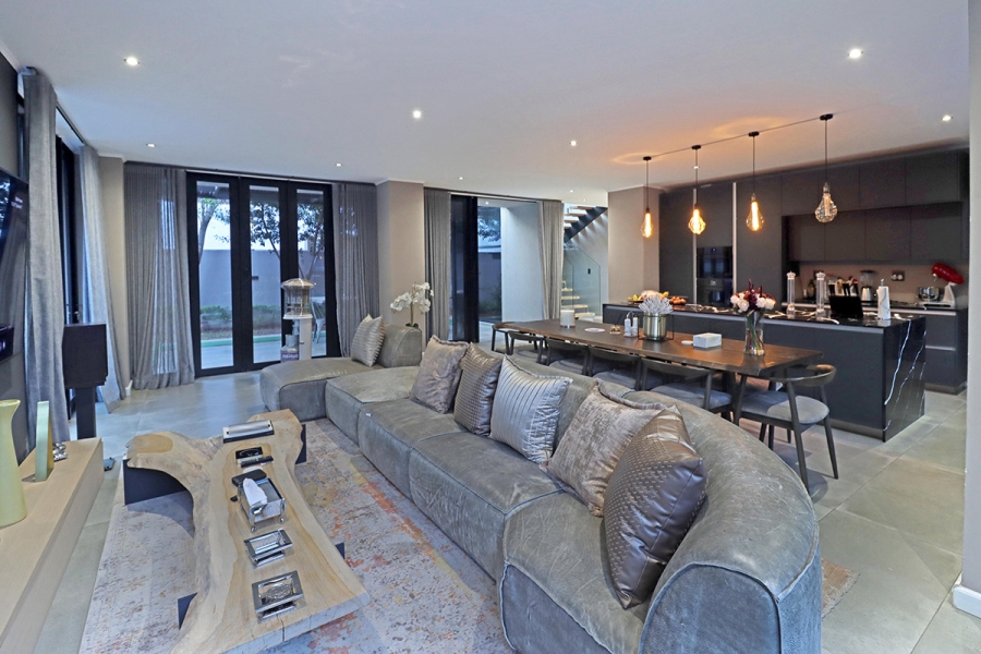 5 Bedroom Property for Sale in Bryanston Gauteng