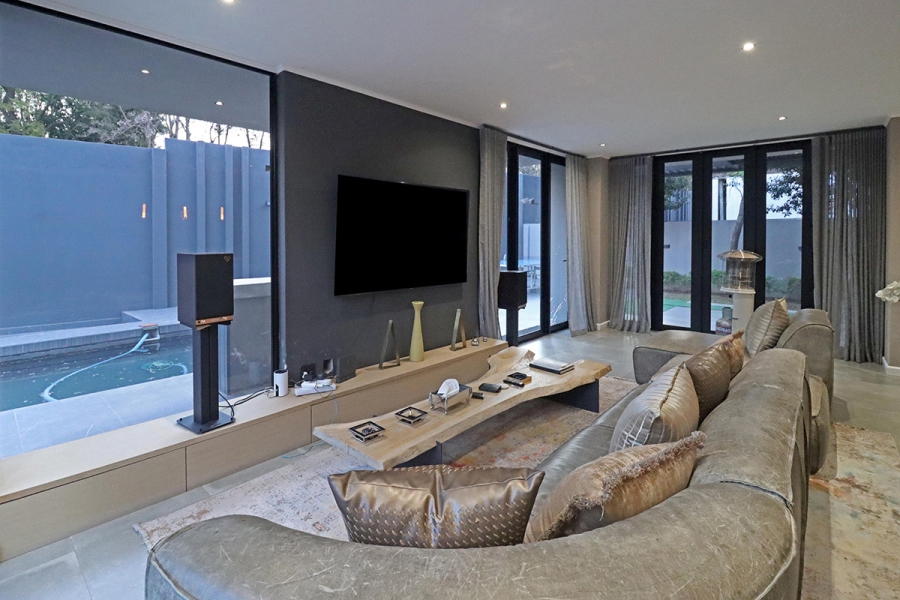 5 Bedroom Property for Sale in Bryanston Gauteng