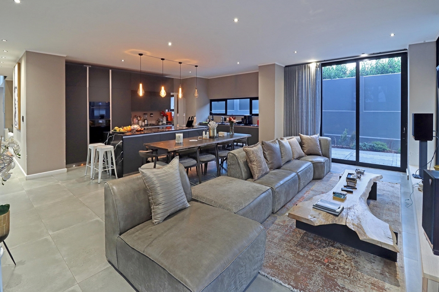 5 Bedroom Property for Sale in Bryanston Gauteng