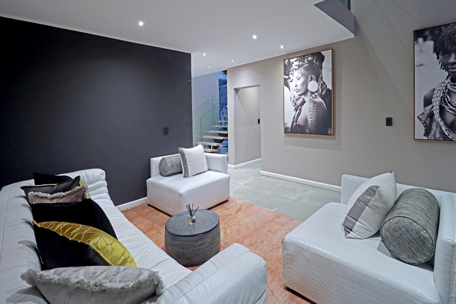 5 Bedroom Property for Sale in Bryanston Gauteng