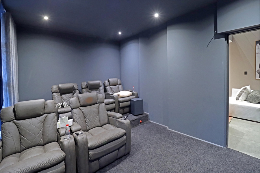 5 Bedroom Property for Sale in Bryanston Gauteng