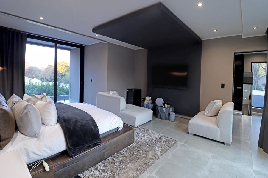 5 Bedroom Property for Sale in Bryanston Gauteng