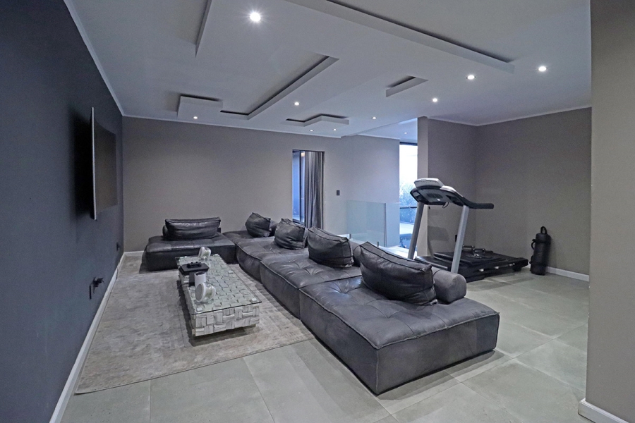 5 Bedroom Property for Sale in Bryanston Gauteng