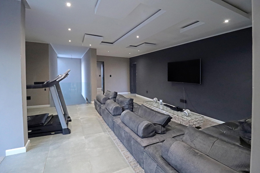 5 Bedroom Property for Sale in Bryanston Gauteng