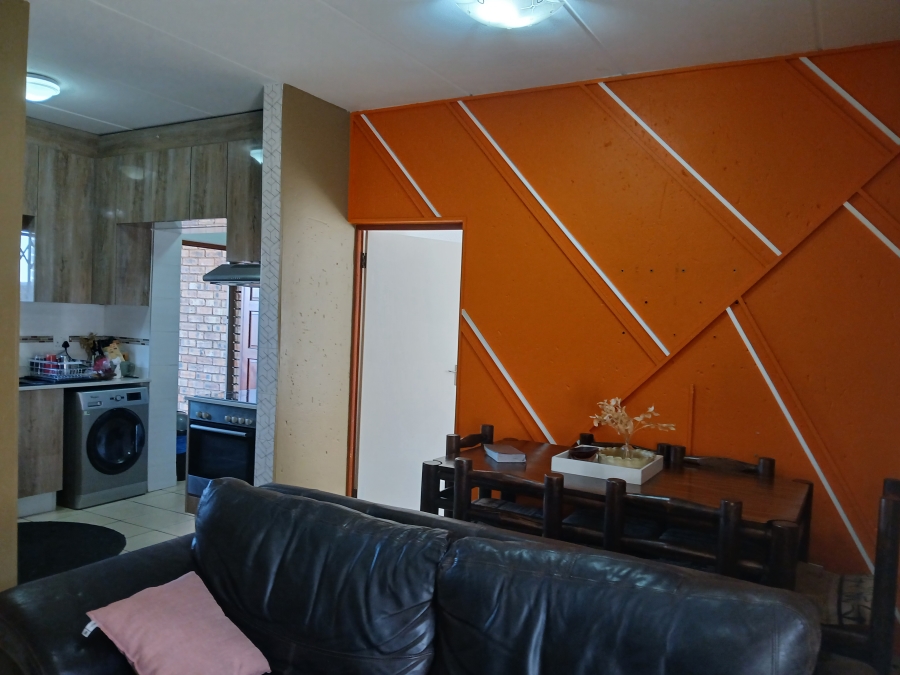 3 Bedroom Property for Sale in Honeydew Grove Gauteng