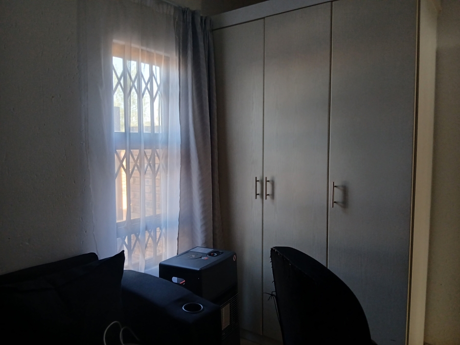3 Bedroom Property for Sale in Honeydew Grove Gauteng