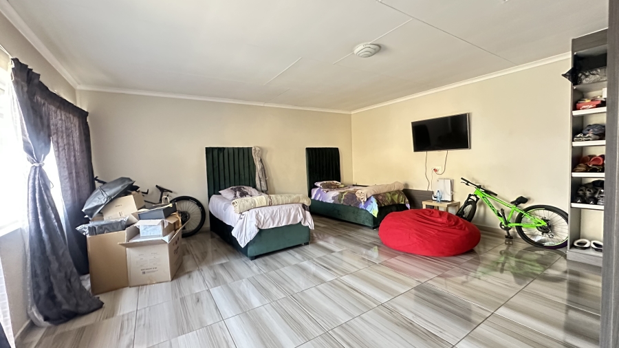 3 Bedroom Property for Sale in Thatchfield Estate Gauteng