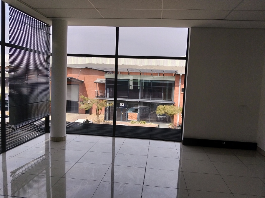 To Let Commercial Property for Rent in North Riding Gauteng