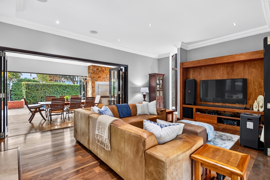 5 Bedroom Property for Sale in Southdowns Estate Gauteng