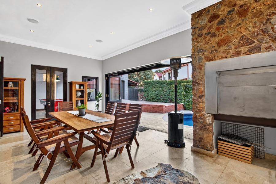 5 Bedroom Property for Sale in Southdowns Estate Gauteng