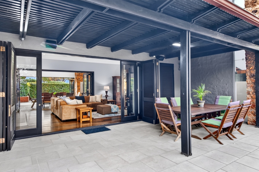 5 Bedroom Property for Sale in Southdowns Estate Gauteng