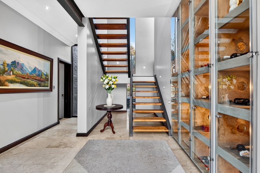 5 Bedroom Property for Sale in Southdowns Estate Gauteng
