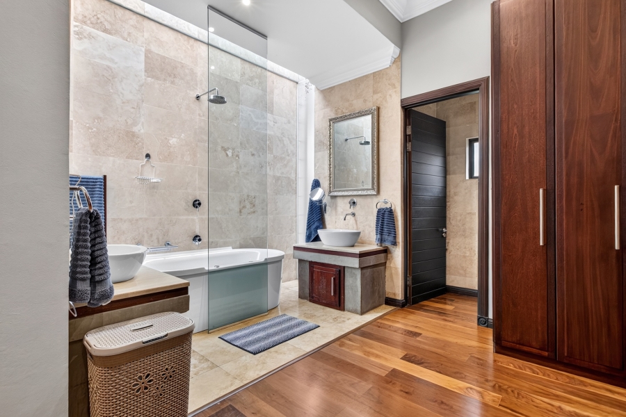 5 Bedroom Property for Sale in Southdowns Estate Gauteng