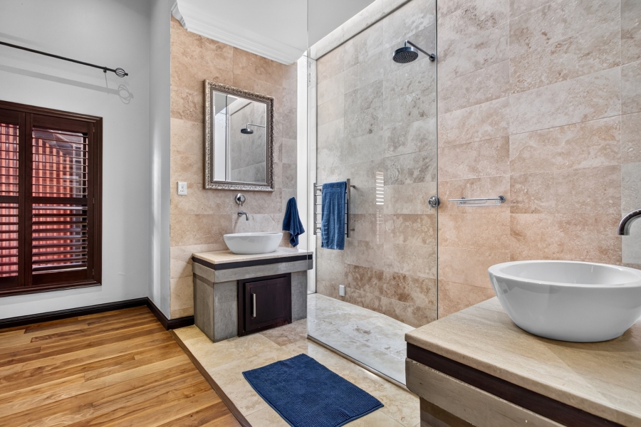 5 Bedroom Property for Sale in Southdowns Estate Gauteng