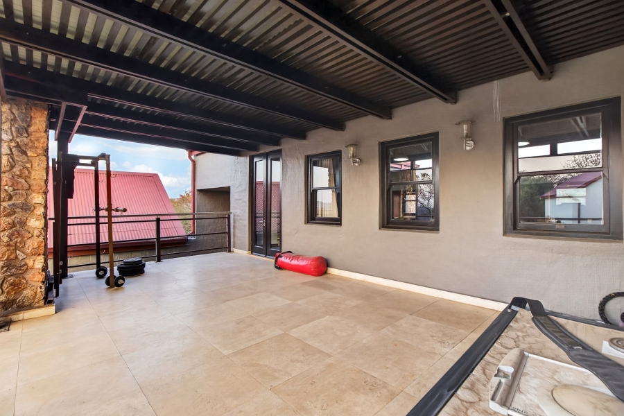 5 Bedroom Property for Sale in Southdowns Estate Gauteng